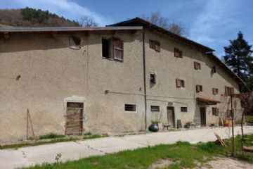 Bando per affidamento in regime di concessione amministrativa ex LR 39/00 del Podere Camporotondo ubicato in omonima localit&#224; del Comune di Pistoia